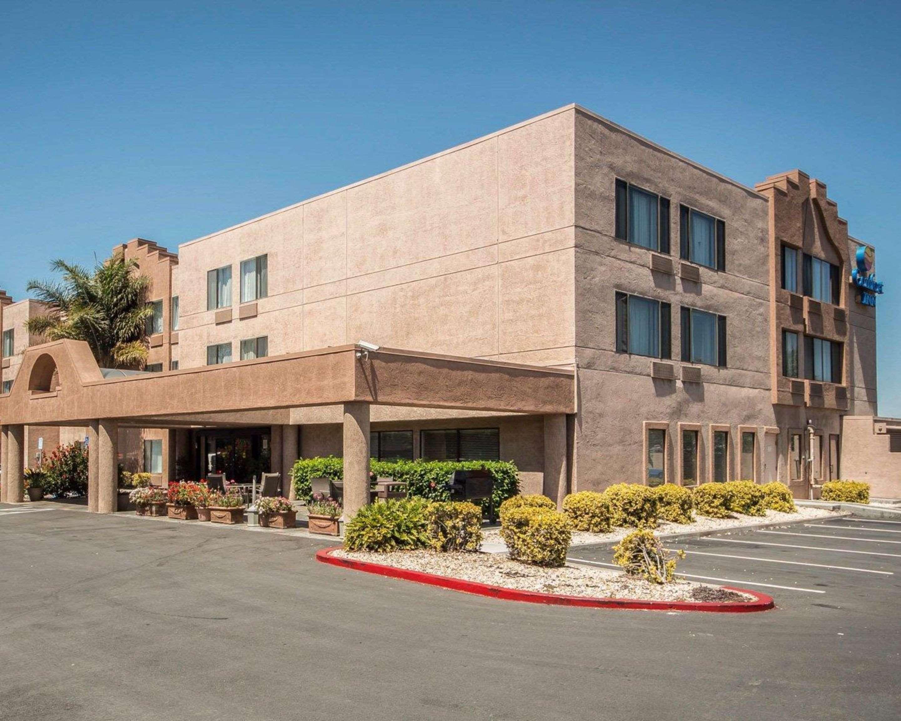 Comfort Inn Silicon Valley East Фримонт Екстериор снимка
