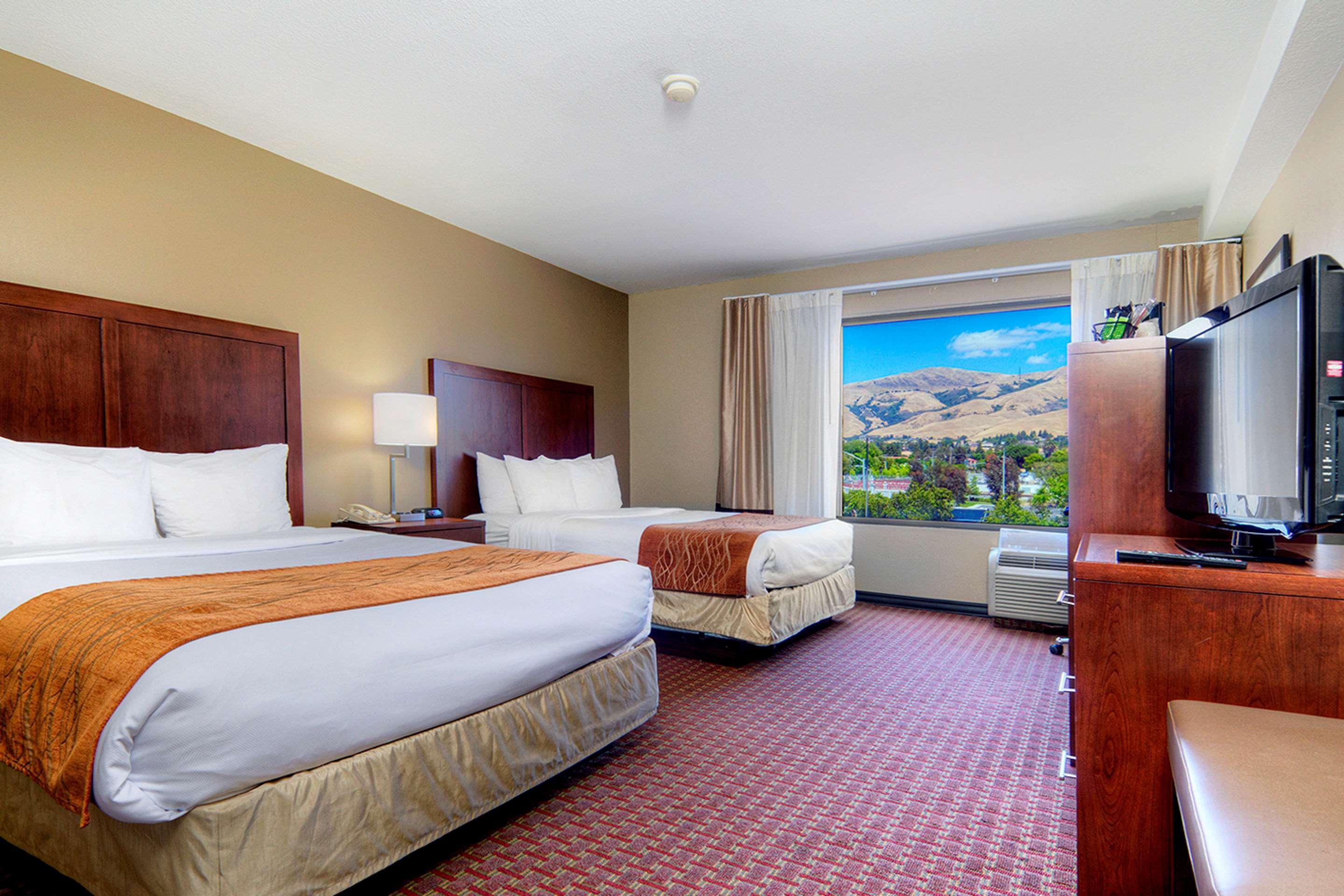 Comfort Inn Silicon Valley East Фримонт Екстериор снимка