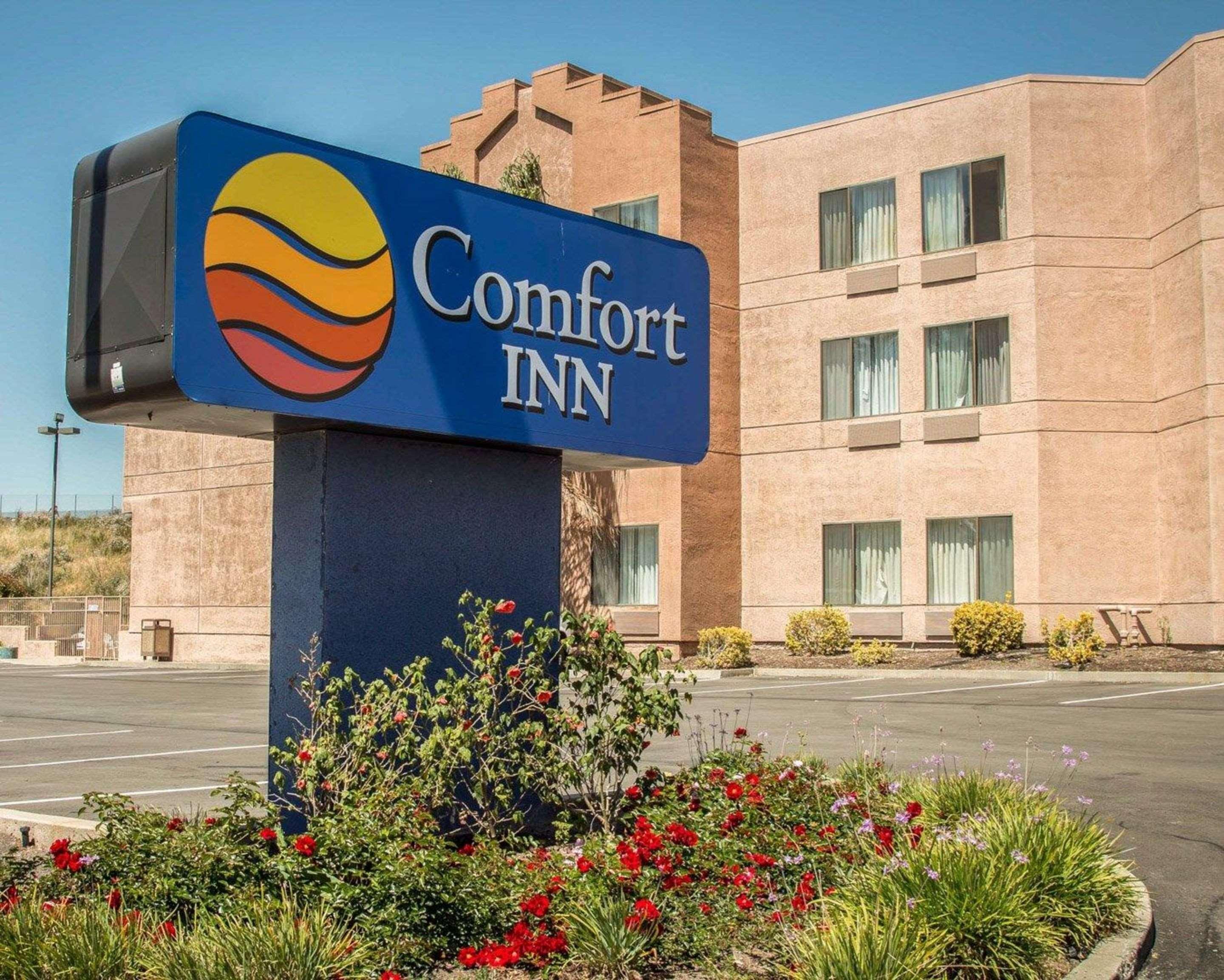 Comfort Inn Silicon Valley East Фримонт Екстериор снимка